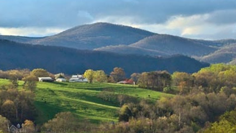 South River Highlands Retreat in Lexington, Virginia, United States