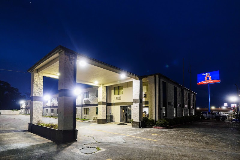 Studio 6 Channelview, TX - Baytown West in Channelview, Texas, United States