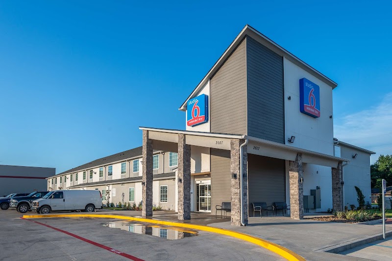 Studio 6 Lake Charles, LA in Lake Charles, Louisiana, United States