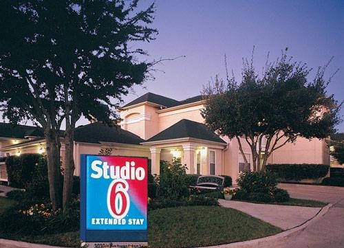 Studio 6 Midwest City, OK - Oklahoma City in Midwest City, Oklahoma, United States