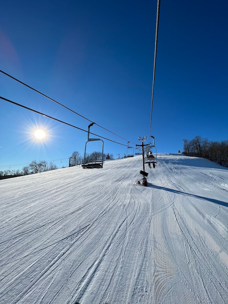 Sunburst Ski Area Hotel in Kewaskum, Wisconsin, United States