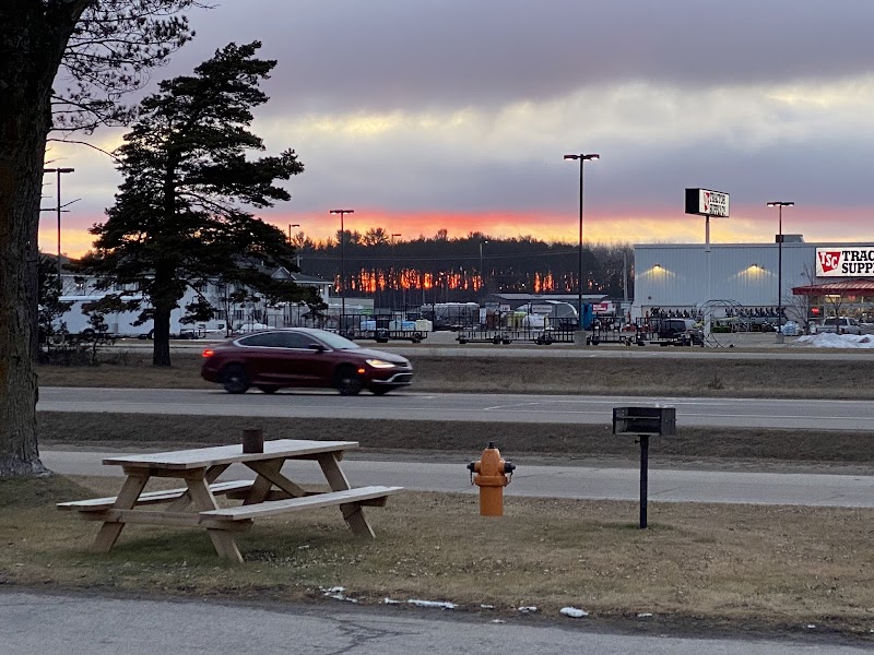 Sunset Lodge in Escanaba, Michigan, United States