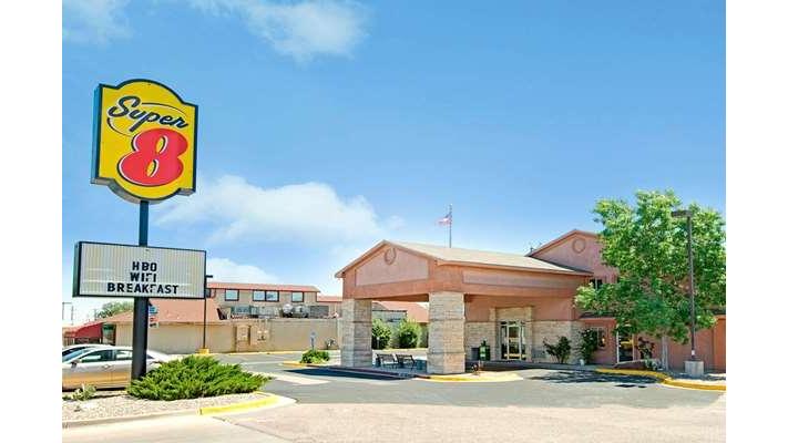 Super 8 by Wyndham Belen NM in Belen, New Mexico, United States