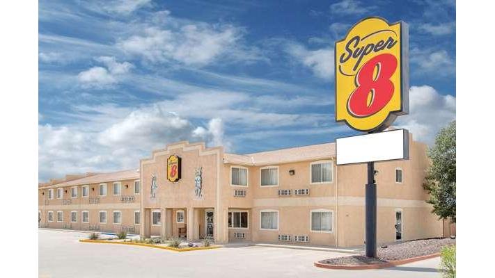 Super 8 by Wyndham Bloomfield in Bloomfield, New Mexico, United States