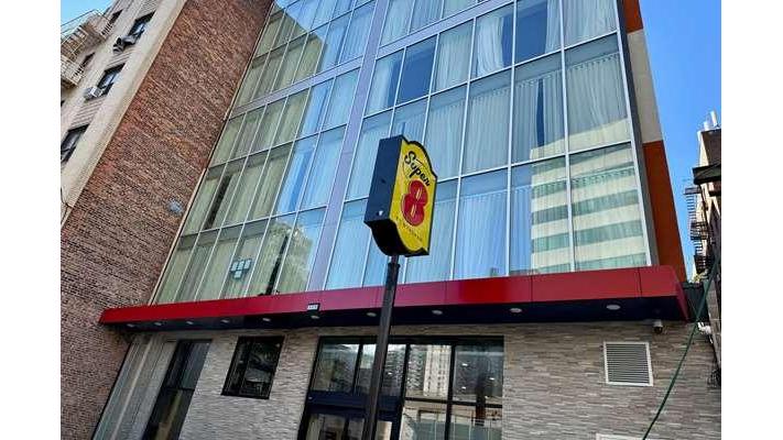 Super 8 by Wyndham Bronx in Bronx, New York, United States