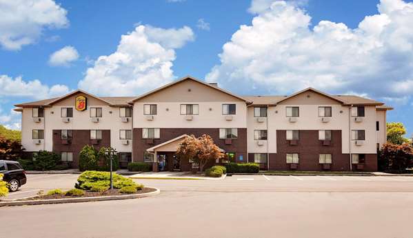 Super 8 by Wyndham Carlisle-South in Carlisle, Pennsylvania, United States