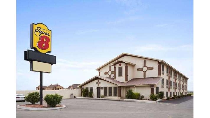 Super 8 by Wyndham Carlsbad in Carlsbad, New Mexico, United States