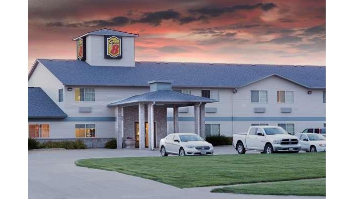 Super 8 by Wyndham Carroll/East in Carroll, Iowa, United States