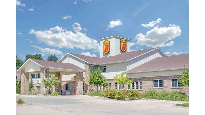 Super 8 by Wyndham Cedar Falls in Cedar Falls, Iowa, United States