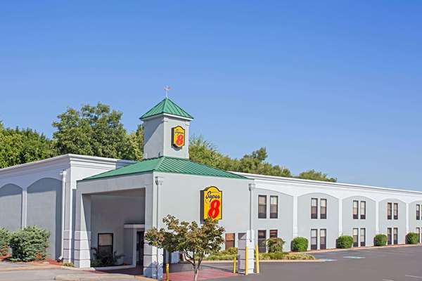 Super 8 by Wyndham Chattanooga/Hamilton Place in Chattanooga, Tennessee, United States