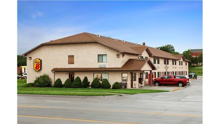 Super 8 by Wyndham Concordia in Concordia, Kansas, United States