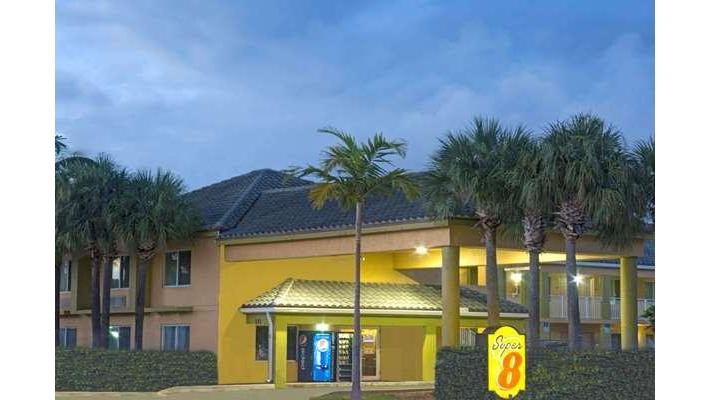 Super 8 by Wyndham Dania/Fort Lauderdale Arpt in Dania Beach, Florida, United States