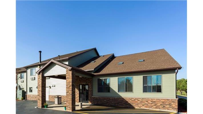 Super 8 by Wyndham DeKalb IL in DeKalb, Illinois, United States