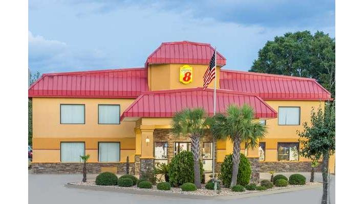 Super 8 by Wyndham Dublin in Dublin, Georgia, United States