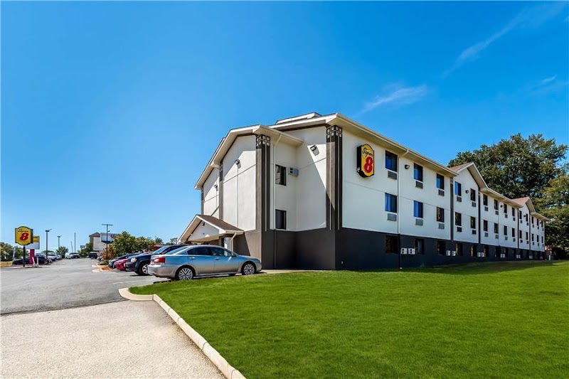 Super 8 by Wyndham Dumfries/Quantico in Dumfries, Virginia, United States