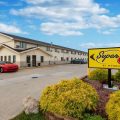 Super 8 by Wyndham Elkhart
