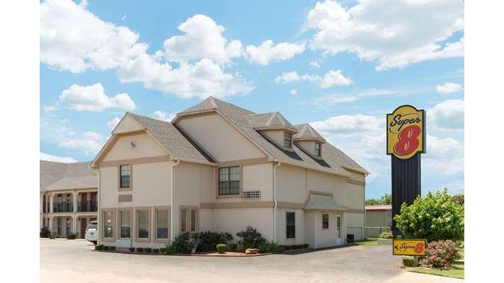 Super 8 by Wyndham Enid in Enid, Oklahoma, United States