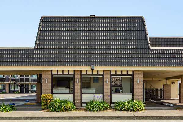 Super 8 by Wyndham Eureka in Eureka, California, United States