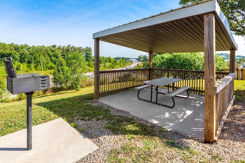 Super 8 by Wyndham Fairmont in Fairmont, West Virginia, United States