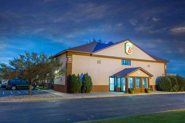 Super 8 by Wyndham Fairmont in Fairmont, Minnesota, United States