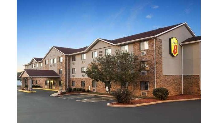 Super 8 by Wyndham Fairview Heights-St. Louis in Fairview Heights, Illinois, United States