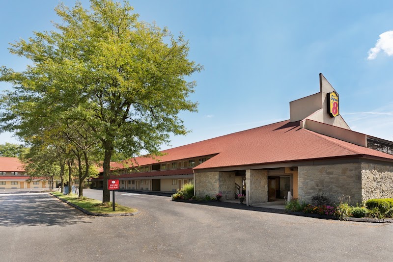 Super 8 by Wyndham Findlay in Findlay, Ohio, United States