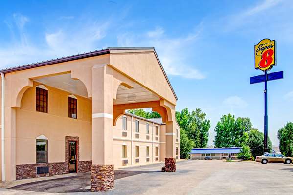 Super 8 by Wyndham Forrest City AR in Forrest City, Arkansas, United States