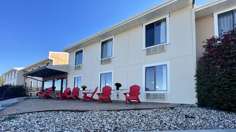 Super 8 by Wyndham Hannibal in Hannibal, Missouri, United States