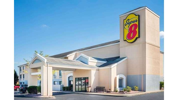 Super 8 by Wyndham Jasper in Jasper, Indiana, United States