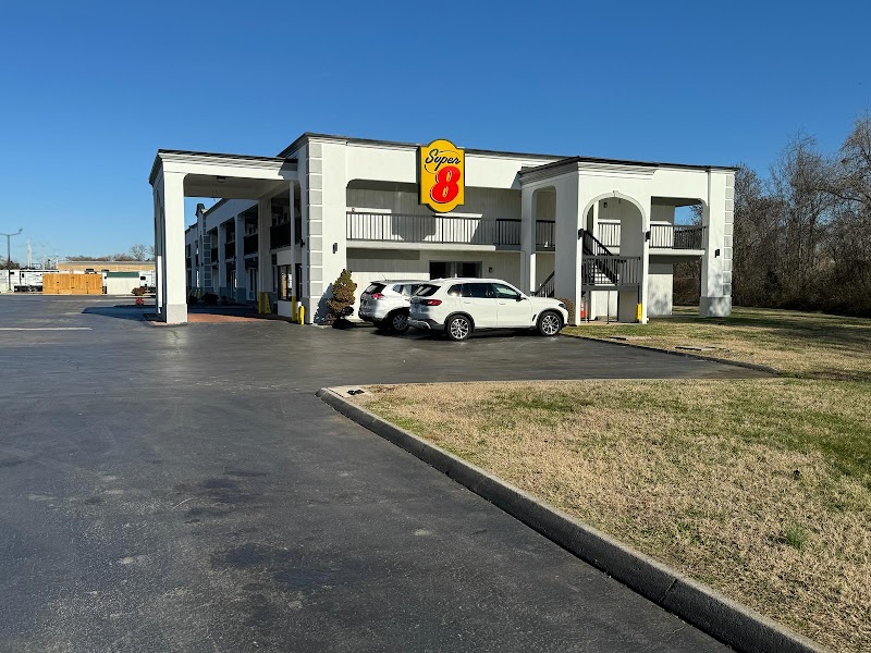Super 8 by Wyndham Knoxville West/Farragut in Knoxville, Tennessee, United States