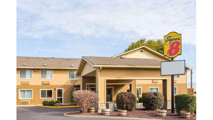 Super 8 by Wyndham LaGrande in La Grande, Oregon, United States