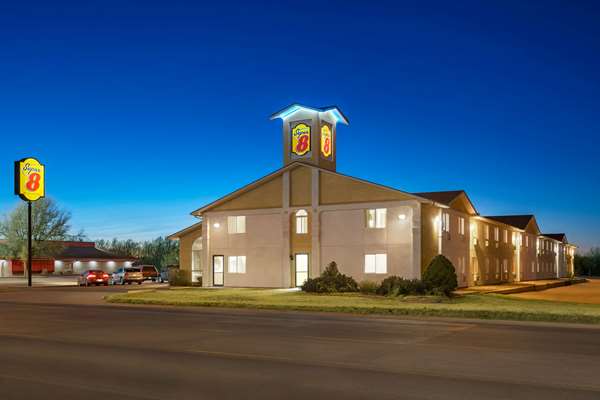 Super 8 by Wyndham Liberal KS in Liberal, Kansas, United States