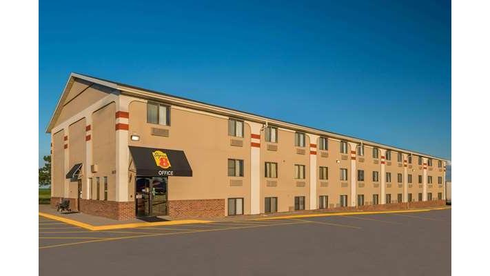 Super 8 by Wyndham Lincoln West in Lincoln, Nebraska, United States