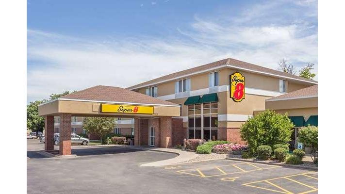 Super 8 by Wyndham Madison South in Madison, Wisconsin, United States