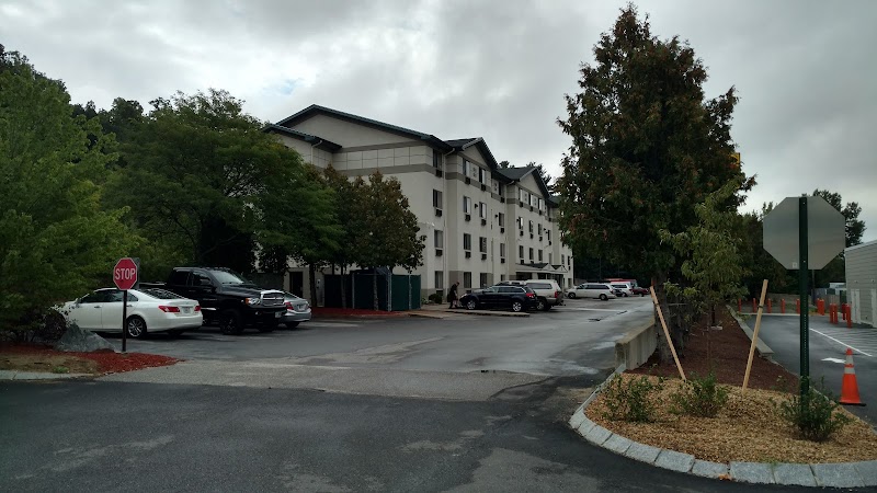 Super 8 by Wyndham Manchester Airport in Manchester, New Hampshire, United States