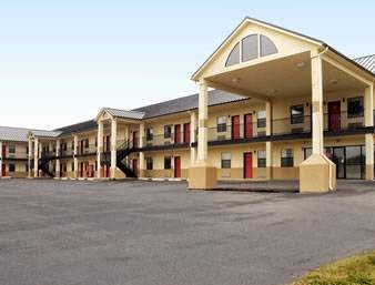 Super 8 by Wyndham McAlester in McAlester, Oklahoma, United States