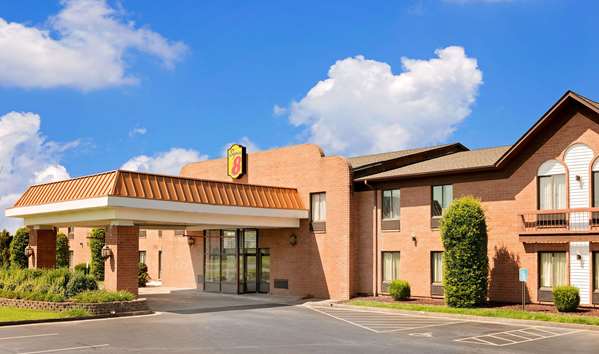Super 8 by Wyndham Metropolis in Metropolis, Illinois, United States