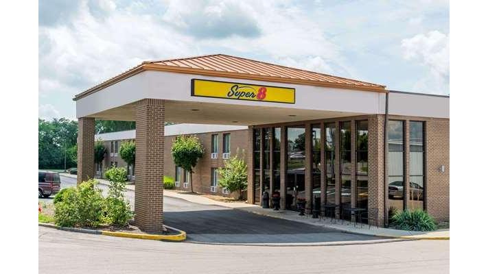 Super 8 by Wyndham Miamisburg Dayton S Area OH in Dayton, Ohio, United States