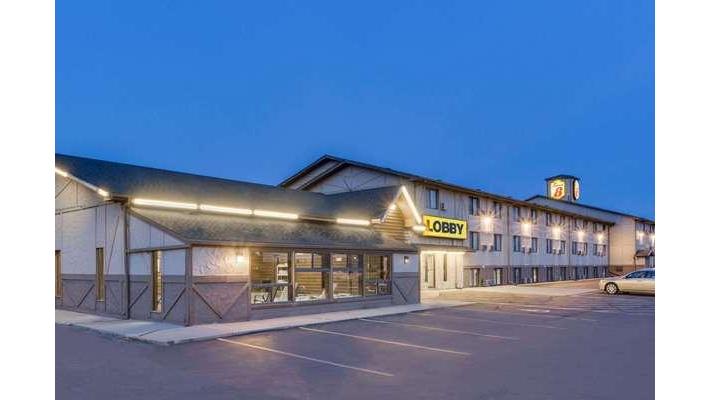 Super 8 by Wyndham Mitchell in Mitchell, South Dakota, United States
