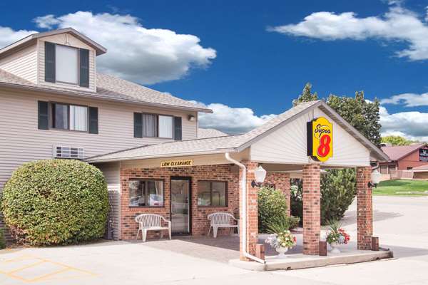Super 8 by Wyndham Monroe WI in Monroe, Wisconsin, United States