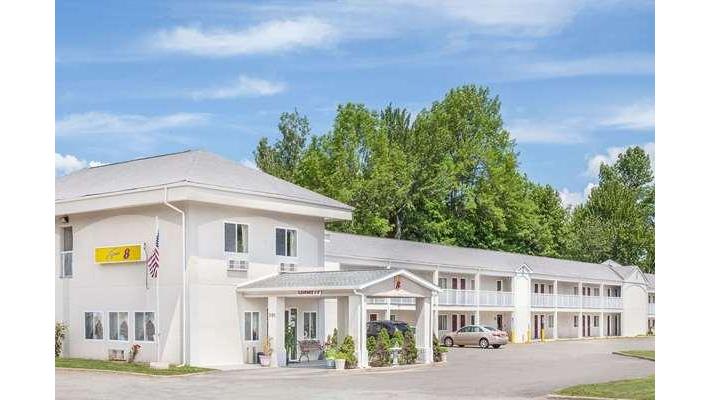 Super 8 by Wyndham Monticello in Monticello, New York, United States