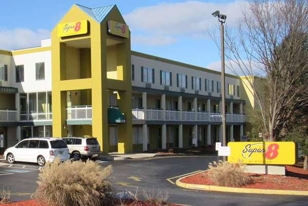 Super 8 by Wyndham New Cumberland in New Cumberland, Pennsylvania, United States