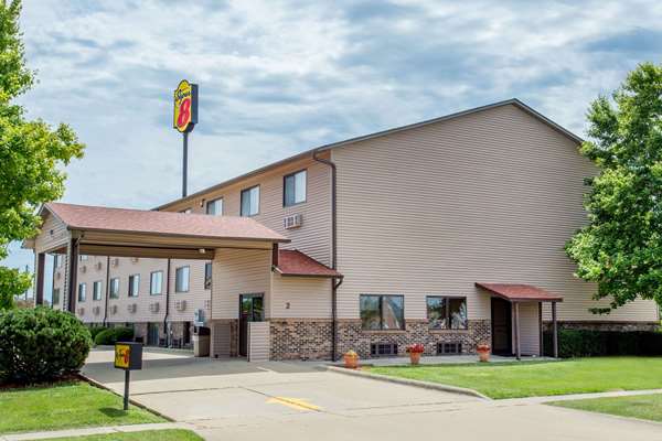 Super 8 by Wyndham Normal Bloomington in Normal, Illinois, United States