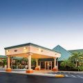 Super 8 by Wyndham North Palm Beach
