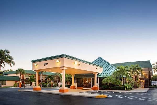 Super 8 by Wyndham North Palm Beach in North Palm Beach, Florida, United States