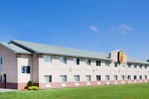 Super 8 by Wyndham Owensboro in Owensboro, Kentucky, United States