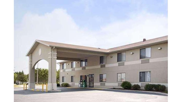 Super 8 by Wyndham Park Rapids in Park Rapids, Minnesota, United States