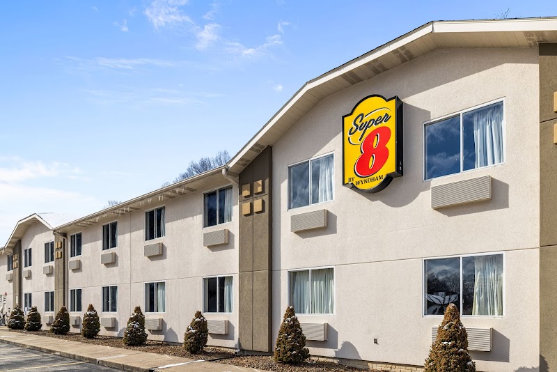 Super 8 by Wyndham Pittsburgh/Monroeville in Monroeville, Pennsylvania, United States