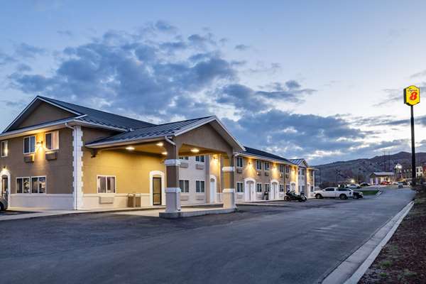 Super 8 by Wyndham Richfield UT in Richfield, Utah, United States