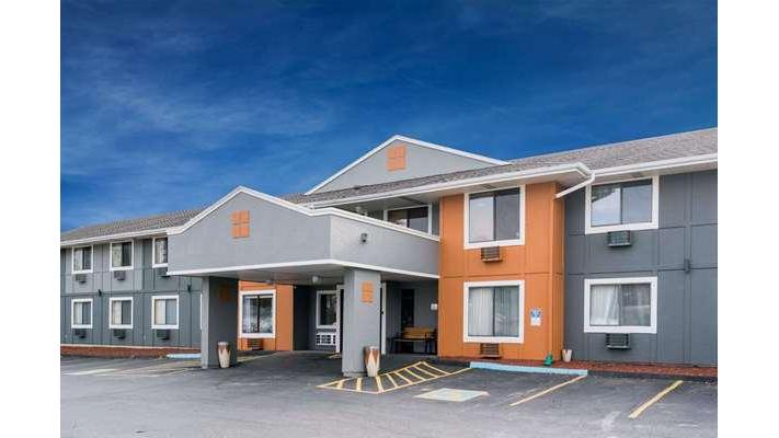 Super 8 by Wyndham Rochester Mayo Clinic Area in Rochester, Minnesota, United States